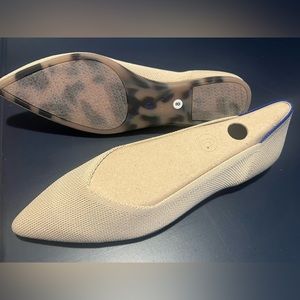 New in box Rothy’s “The Point” flats